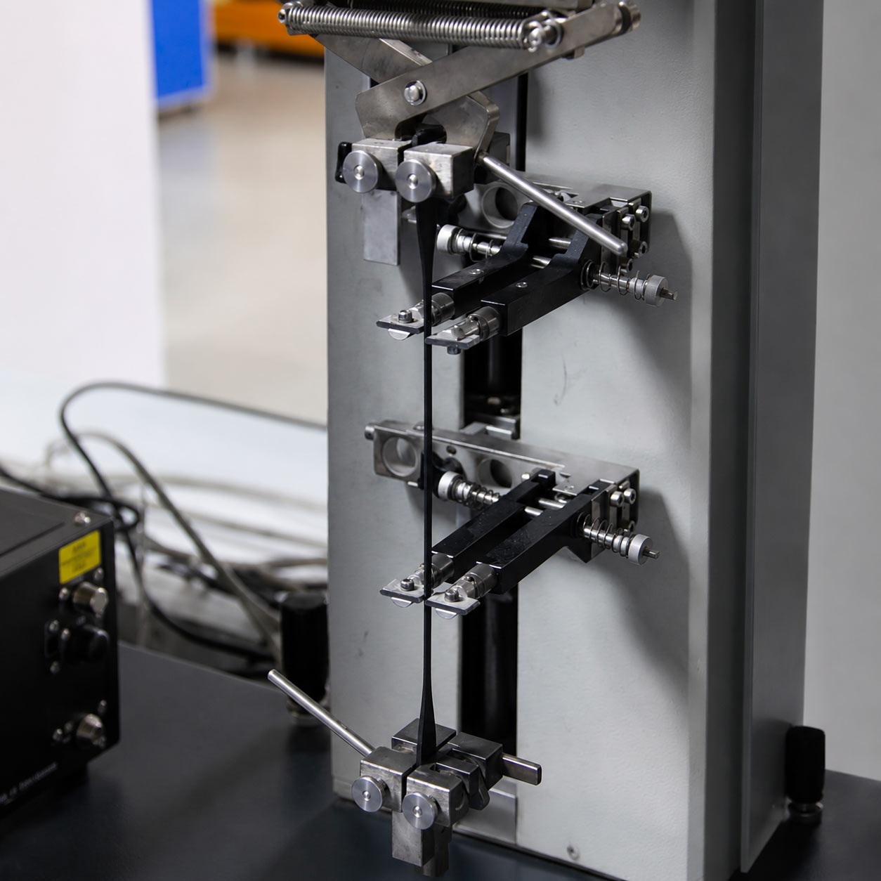 Rubber breaking strength test